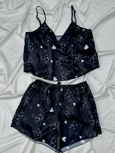 Love Secret Siyah İp Askılı Kedili Desenli Saten Şortlu Gecelik Takımı