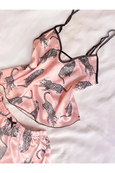 Leopar Desenli Pudra Saten Gecelik Takım